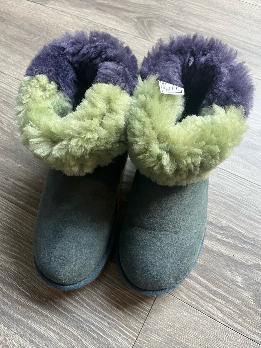 UGG PATCHWORK - Picture 6 of 7